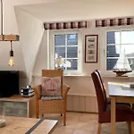 Uthlande- Starklef Apartment